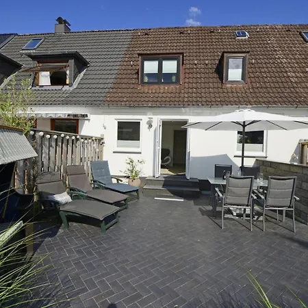度假居 Fewo1846 - Ostseeflair Komfortables Reihenhaus Mit Zwei Schlafzimmern, Garten Und Terrasse 弗伦斯堡